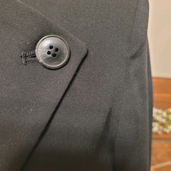 Black blazer with Button details - Picture 2 of 4